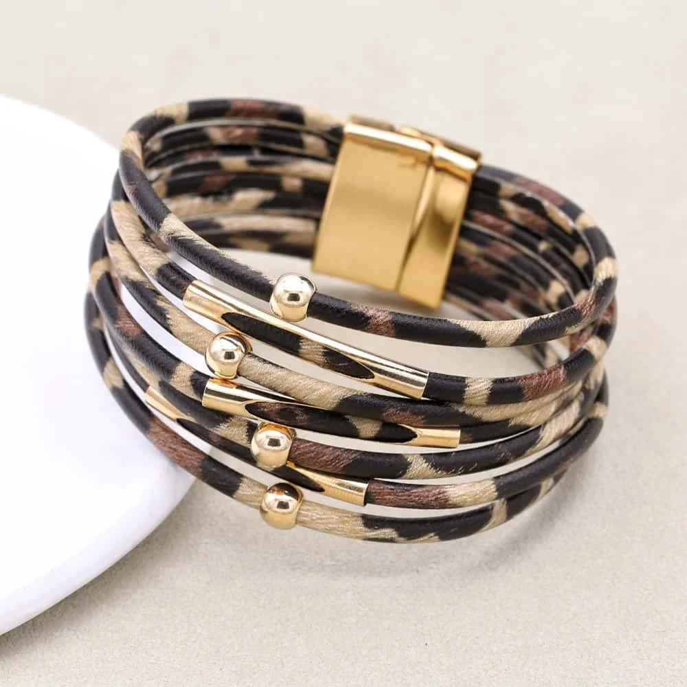 Metal Love Heart Charm Leather Bracelets for Women Fashion Bohemian Rhinestone Resin Wrap Bracelet Cuff Bangle Couple Jewelry