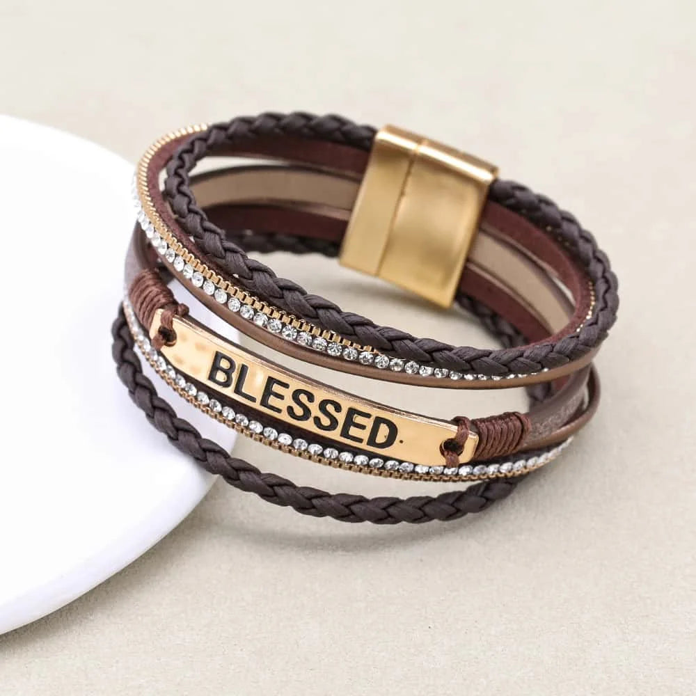 Metal Love Heart Charm Leather Bracelets for Women Fashion Bohemian Rhinestone Resin Wrap Bracelet Cuff Bangle Couple Jewelry