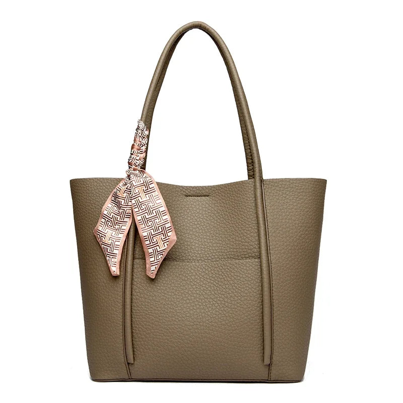 Genuine Soft Leather Tote Bag Women's Large Capacity Carrying Bags Designer Handbag Vintage Shoulder Bag Brand Commuting Bags