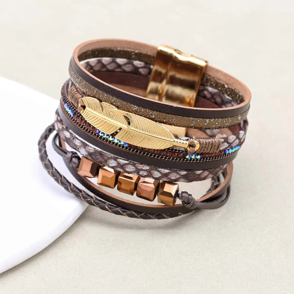 Metal Love Heart Charm Leather Bracelets for Women Fashion Bohemian Rhinestone Resin Wrap Bracelet Cuff Bangle Couple Jewelry